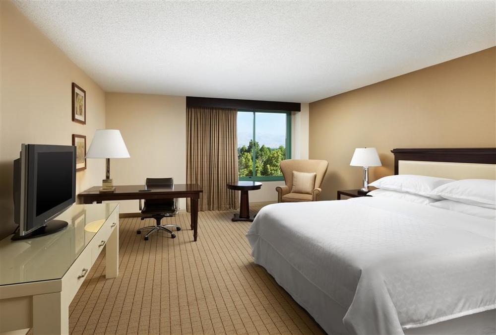 Sheraton San Jose Milpitas Rum bild